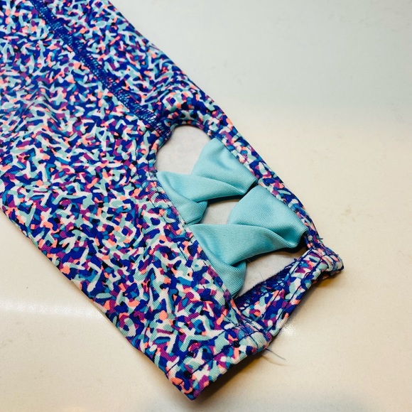 3 Pair of Stretch Leggings - Picture 8 of 12